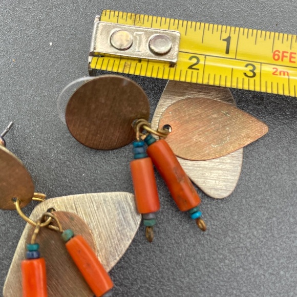 Vintage Gold and Orange Handmade Geometric Earrings. Various metals and coral. - Picture 3 of 3